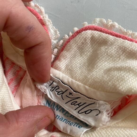 Vintage Lord & Taylor Pink Diamond Textured Peter Pan Collared Top - Picture 6 of 7